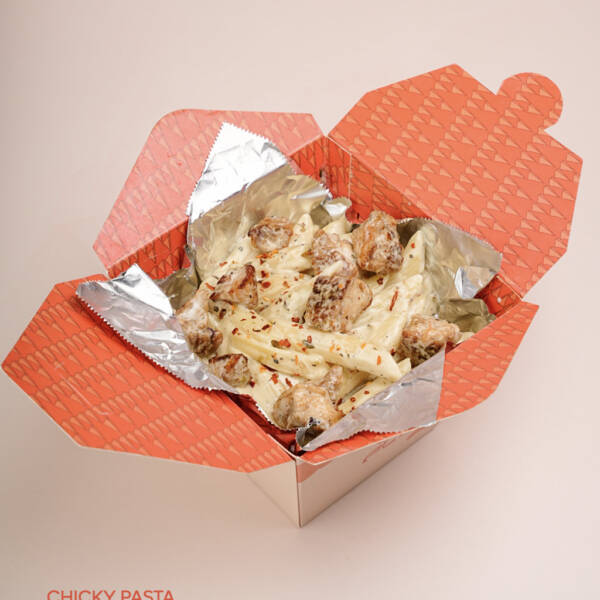 CHICKEN ALFREDO PASTA